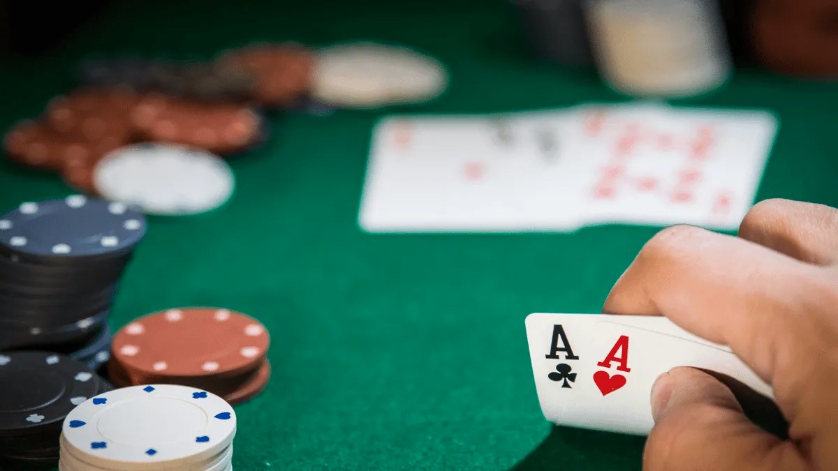 Poker Faces and Winning Hands: A Guide to Poker Mastery