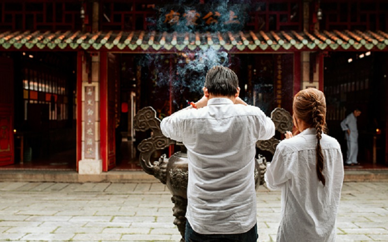 What Families Should Know About Taoist Funeral Traditions in Singapore